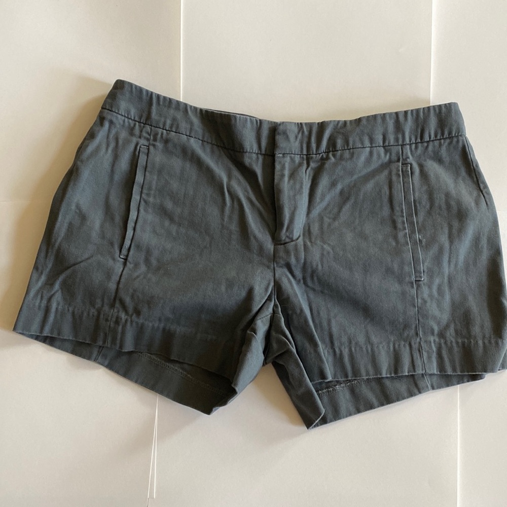 GAP Women’s Gray Cotton Shorts Size 2